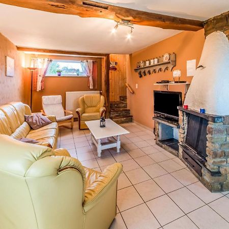 Modern Holiday Home In Lavacherie Sainte-Ode Buitenkant foto